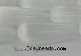 CCA358 15.5 inches 10*30mm teardrop white calcite gemstone beads