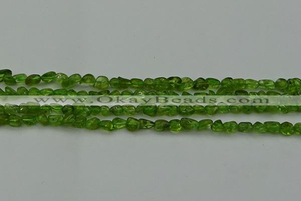 CCH675 15.5 inches 4*6mm - 5*8mm peridot gemstone chips beads