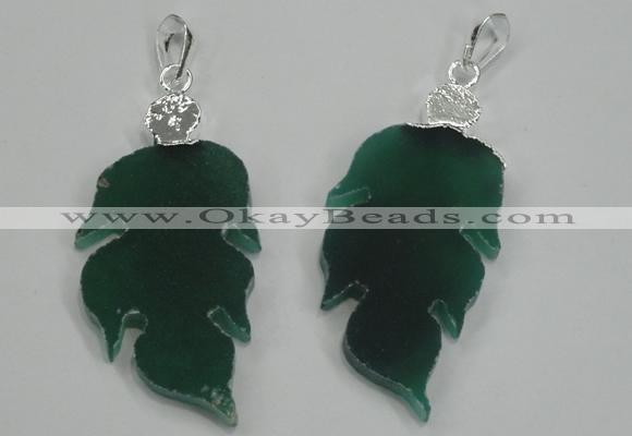 NGP1287 25*55mm leaf green agate pendants with brass setting